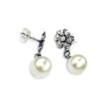Pendientes plata de ley y perla natural.