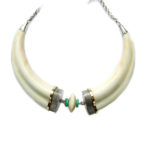 Collar colmillos de facochero