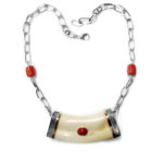 Collar marfil de facoquero