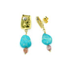 Pendientes con turquesa y cuarzo.
