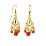 Pendiente Isabelino con coral